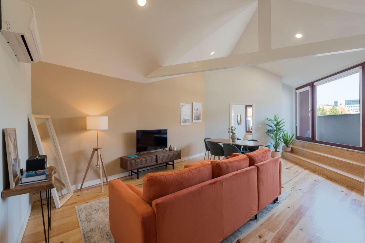 Central Superb Flat W/ Ac & Balcony By Lovelystay Porto Exterior foto